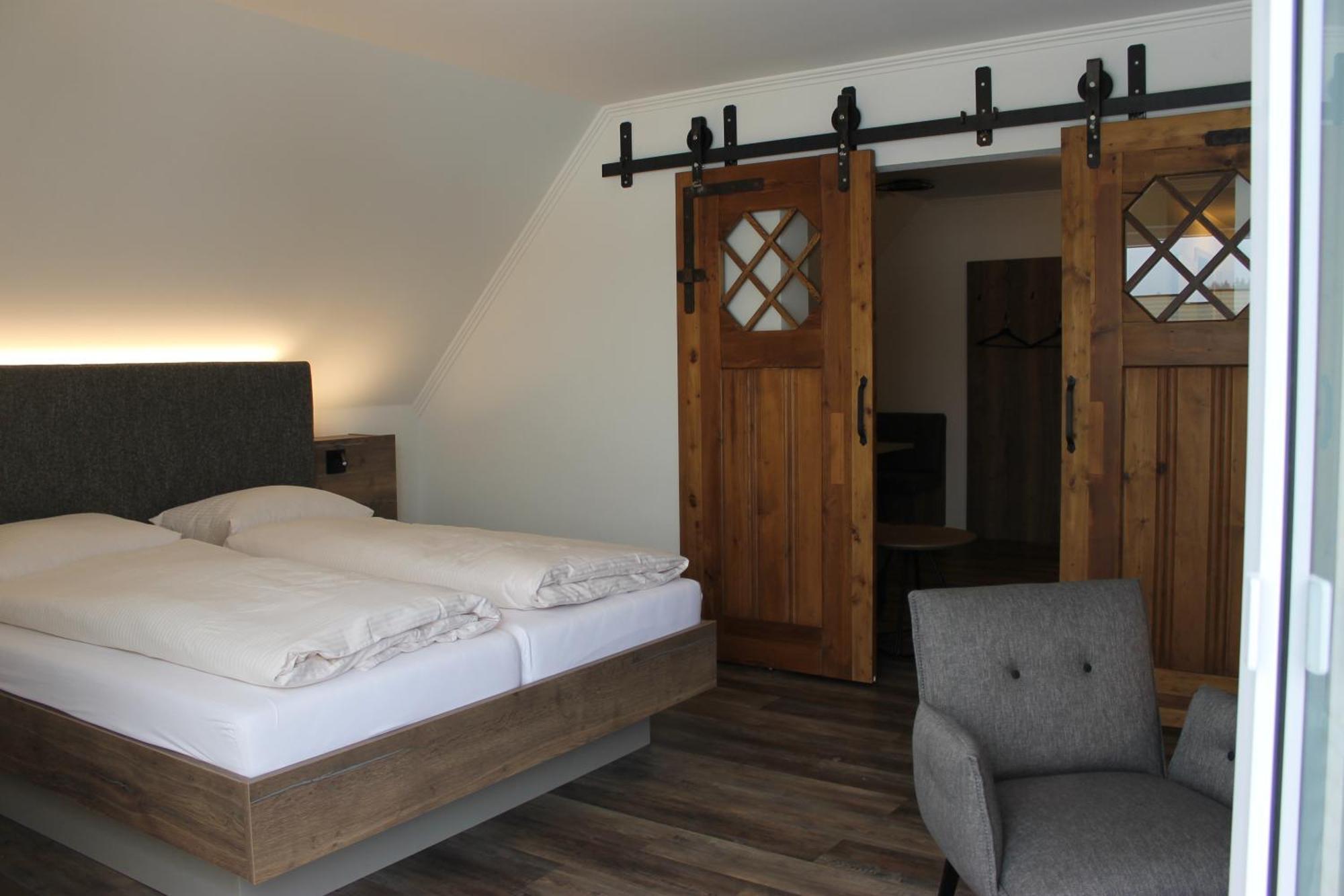 Landhotel Kastanienhof Georgenberg المظهر الخارجي الصورة