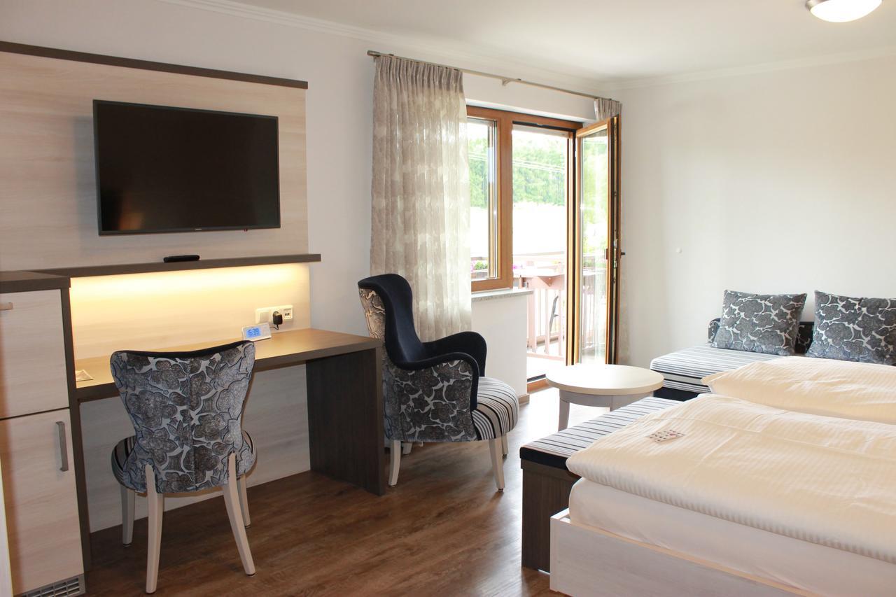 Landhotel Kastanienhof Georgenberg المظهر الخارجي الصورة