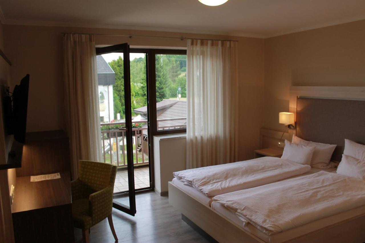 Landhotel Kastanienhof Georgenberg المظهر الخارجي الصورة