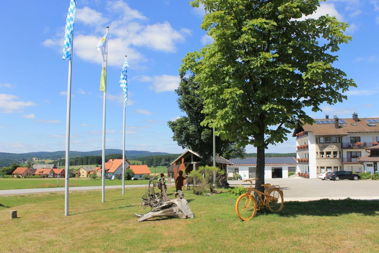 Landhotel Kastanienhof Georgenberg المظهر الخارجي الصورة